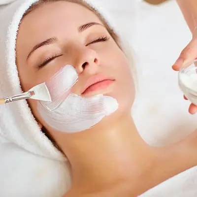 HydraFacial Treatment vs. Chemical Peel: Beginner Guide