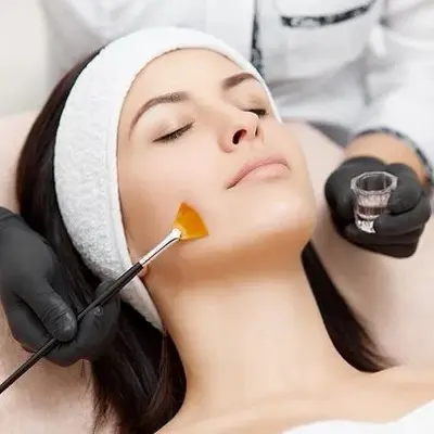 What Ingredients Are Found in Organic Peel?