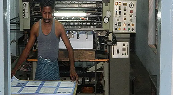 GST രെജിസ്ട്രേഷൻ എടുത്ത പ്രിൻറിംഗ് പ്രസ്സുകൾക്ക് വർക്കുകൾ ലഭിക്കാത്തതിനാൽ പൂട്ടേണ്ടിവരുന്നു.
