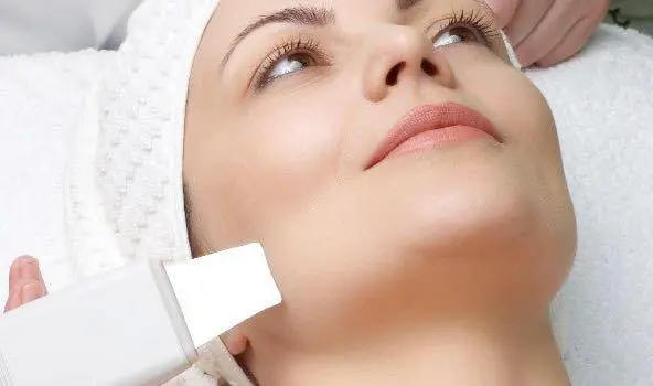 How Does Skin Resurfacing Improve Overall Skin Appearance?
