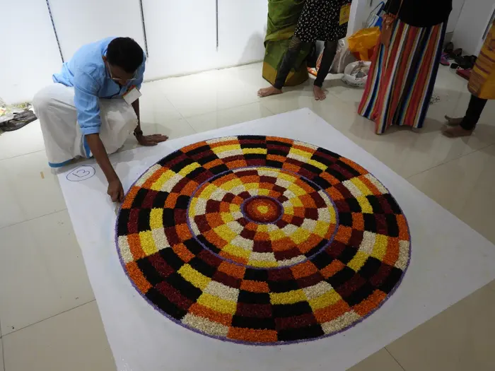 Vanitha Ponnonakazhacha 