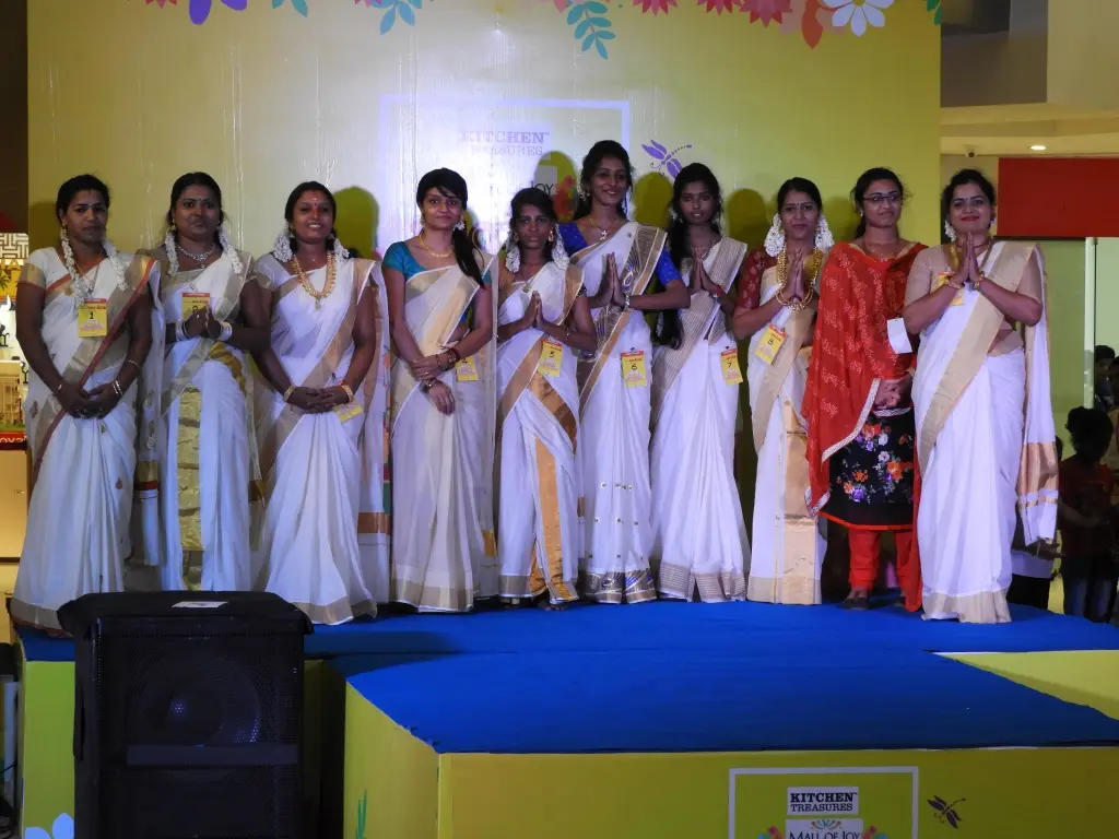 Vanitha Ponnonakazhacha 