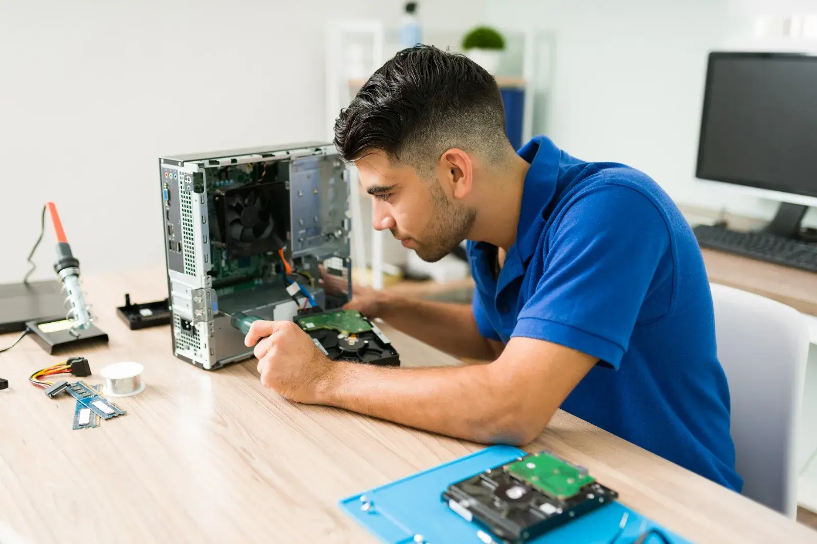 Laptop Desktop Service