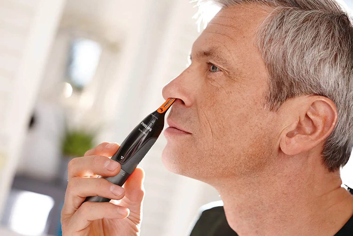 Philips NT3160/10 Nose Hair, Ear Hair and Eyebrow Trimmer Series 3000