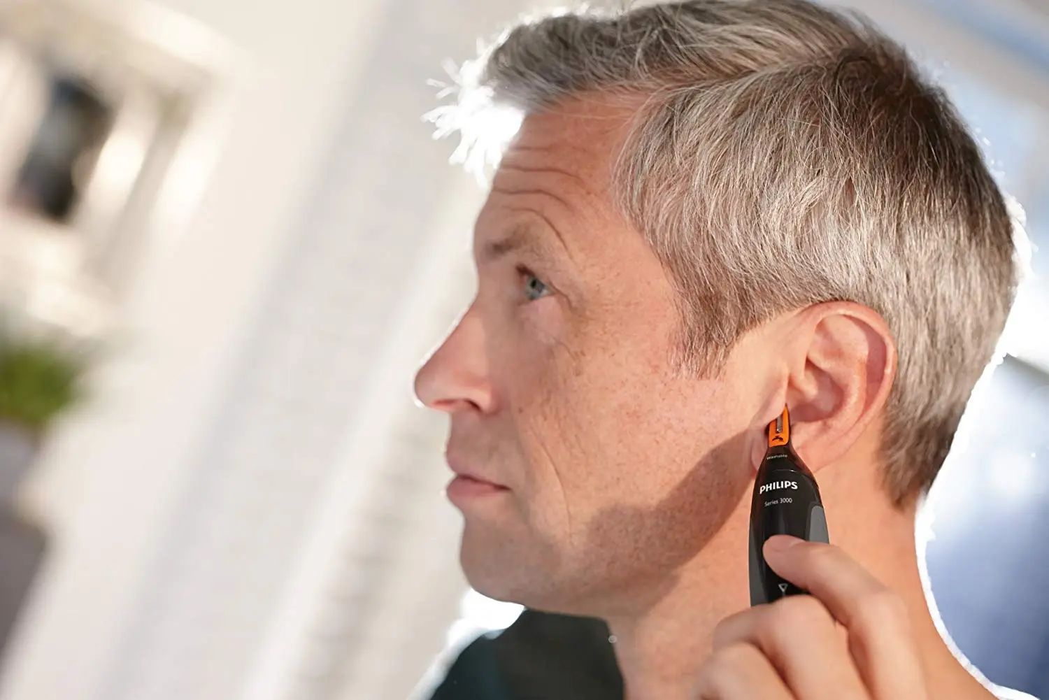 Philips NT3160/10 Nose Hair, Ear Hair and Eyebrow Trimmer Series 3000