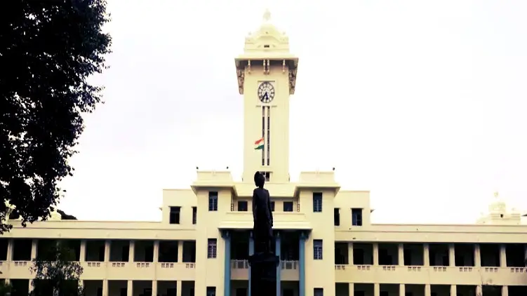 ഡി-ലിറ്റ് വിവാദം; കേരള യൂണിവേഴ്സിറ്റി പ്രത്യേക സിന്ഡിക്കേറ്റ് യോഗം ഇന്ന്