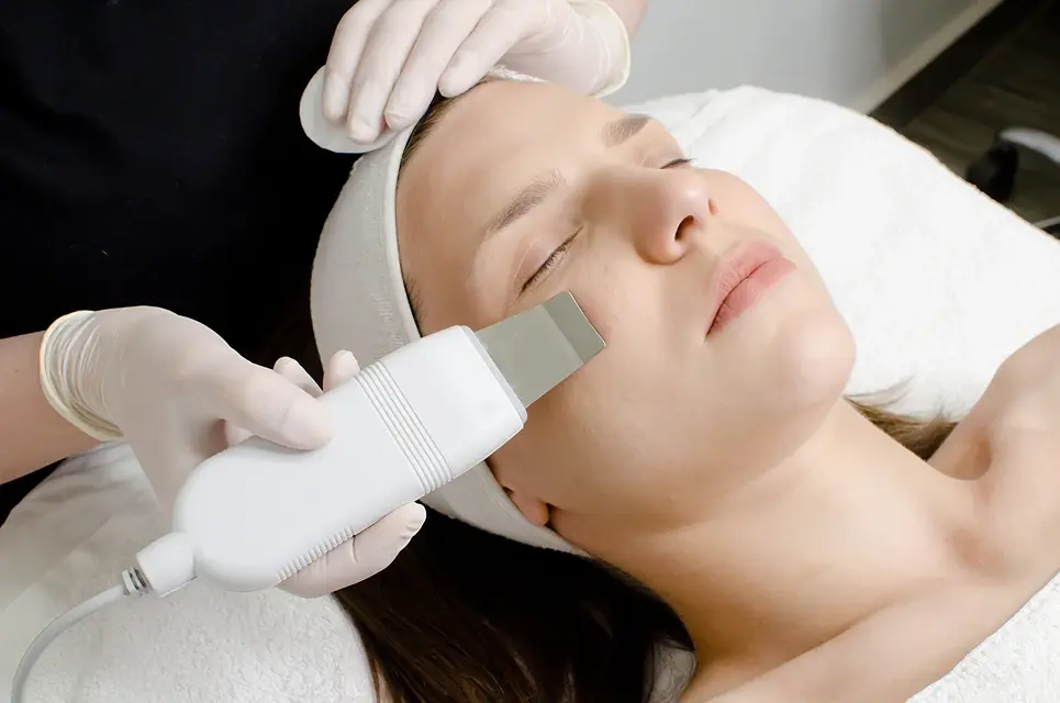 What Makes Skin Resurfacing Effective for Skin Renewal?
