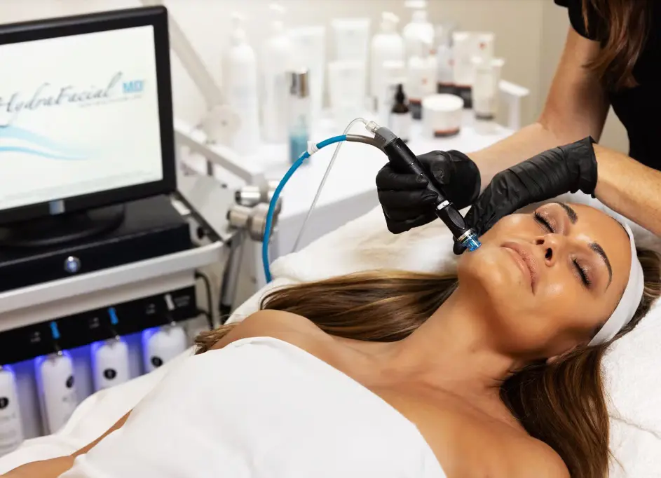 How does HydraFacial brighten dull and tired skin?