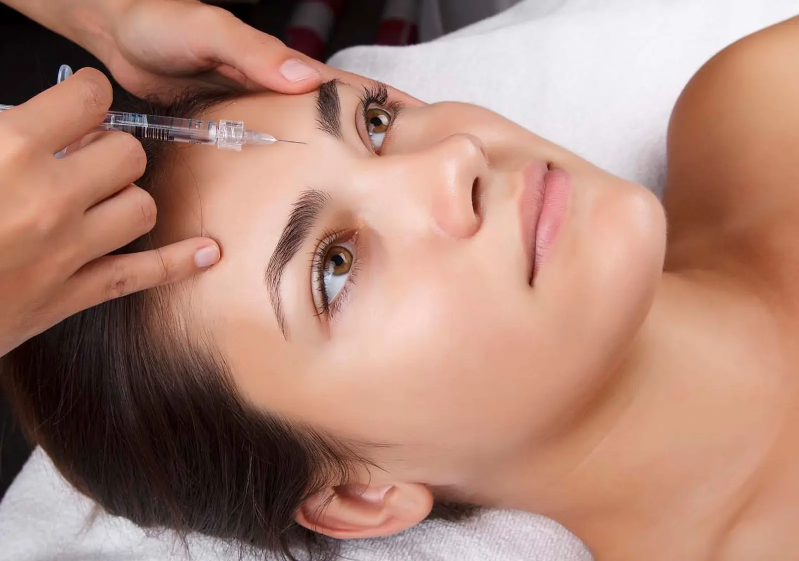 What Treatment Helps Improve Dull and Tired Skin Fast?