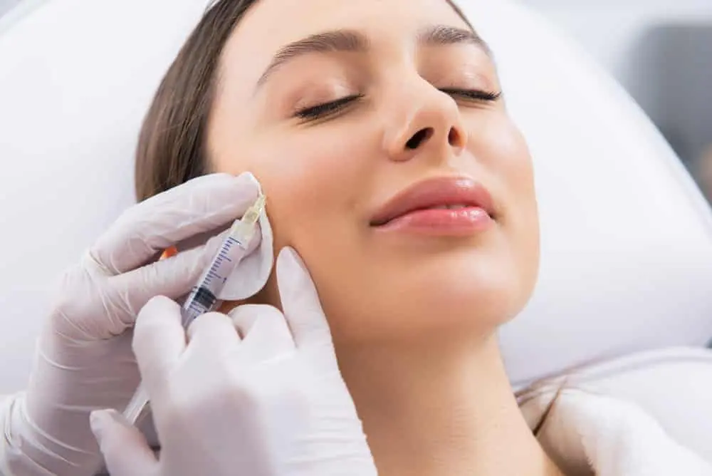 What to Expect Before Getting Cheek Fillers Injection Done