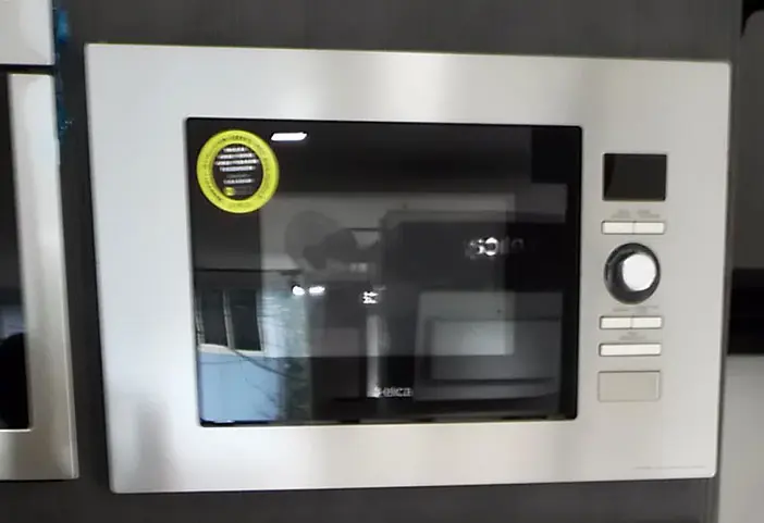 Microwave Oven