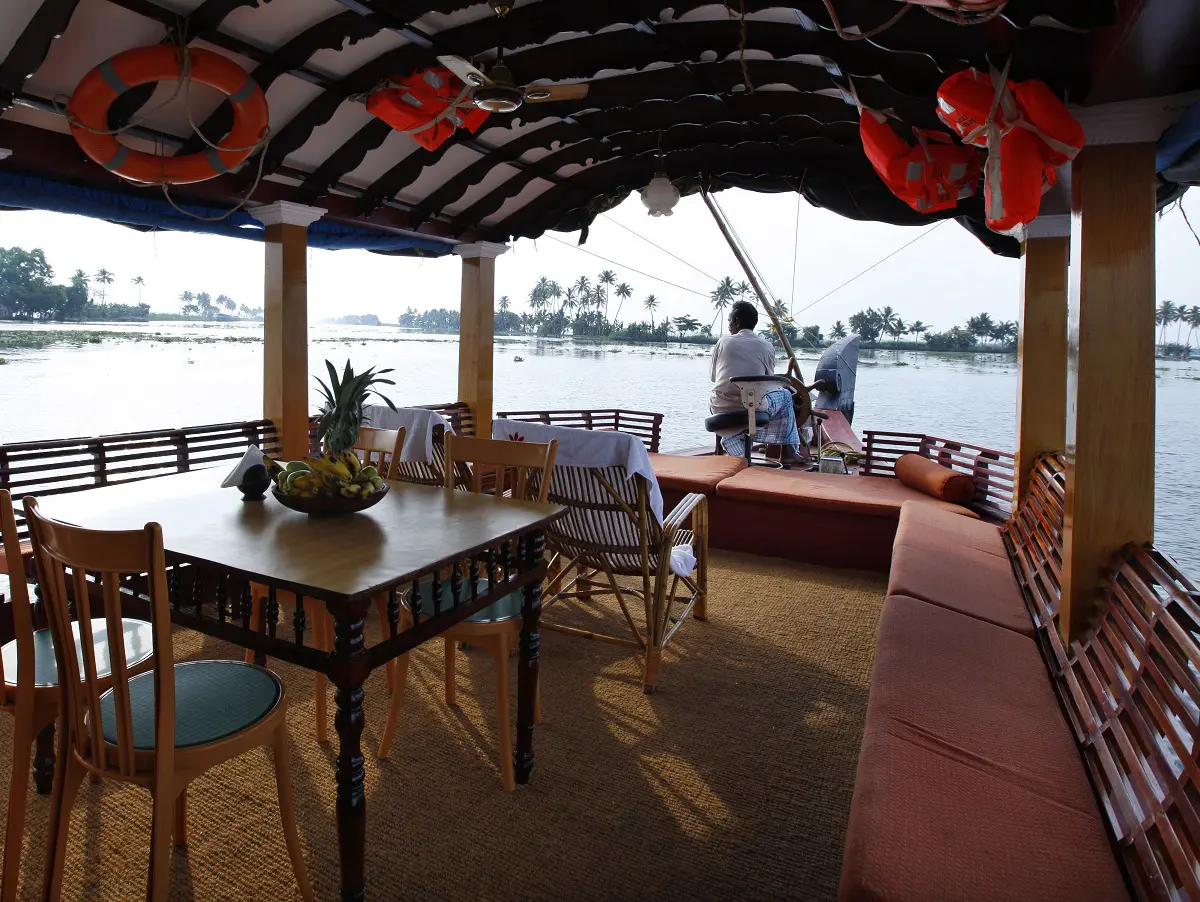 Houseboats With Sun Deck