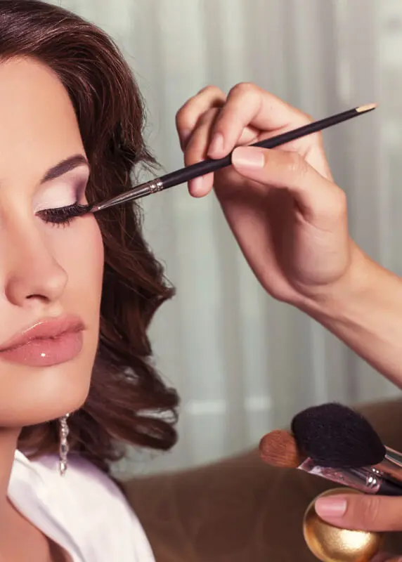 Diploma In Professional Makeup