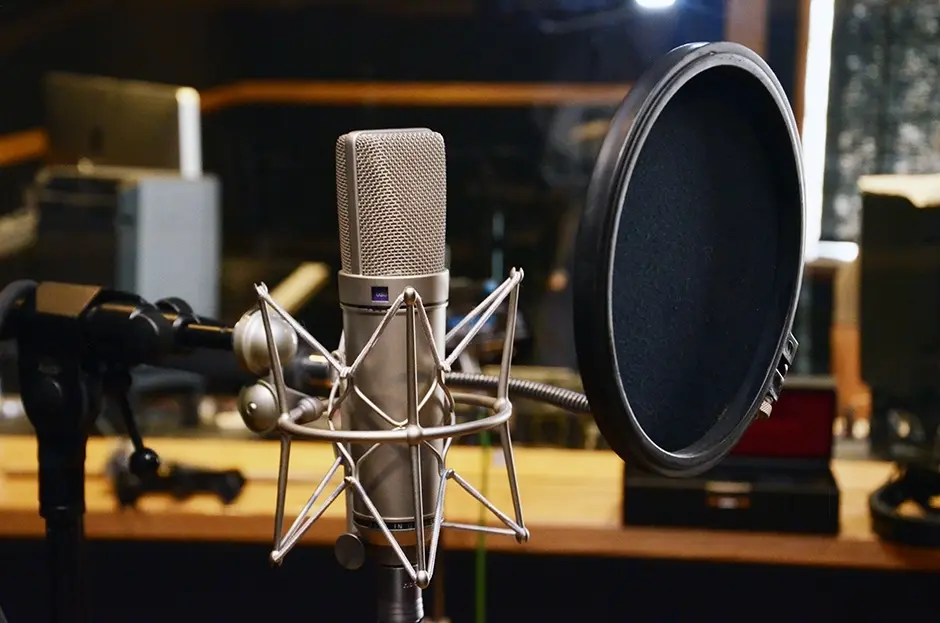 Dubbing Studio