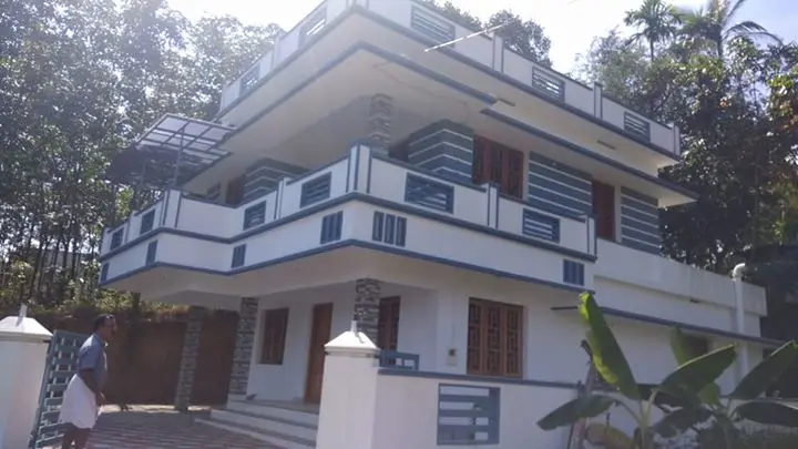 5 cent 1800 sq ft house at south vazhakkulam near Aluva