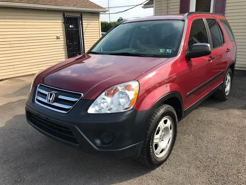 Honda CR-V LX SUV (2005)