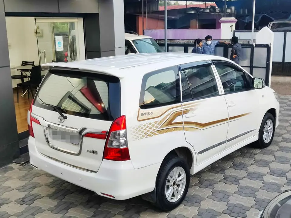 2013 Toyota Innova G4