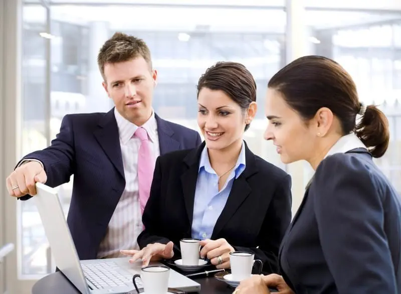Showroom Manager in Bangalore needed- BOSQ