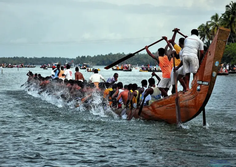 കുമാരനല്ലൂർ ഉതൃട്ടാതി ഊരുചുറ്റ് ജലോത്സവം 2022 സെപ്റ്റംബർ 12 ( തിങ്കളാഴ്ച )