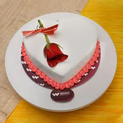 Heart Shape Vanilla Cake