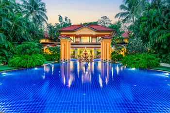 Mayfair Lagoon
