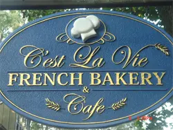 C'est La Vie French Bakery & Cafe