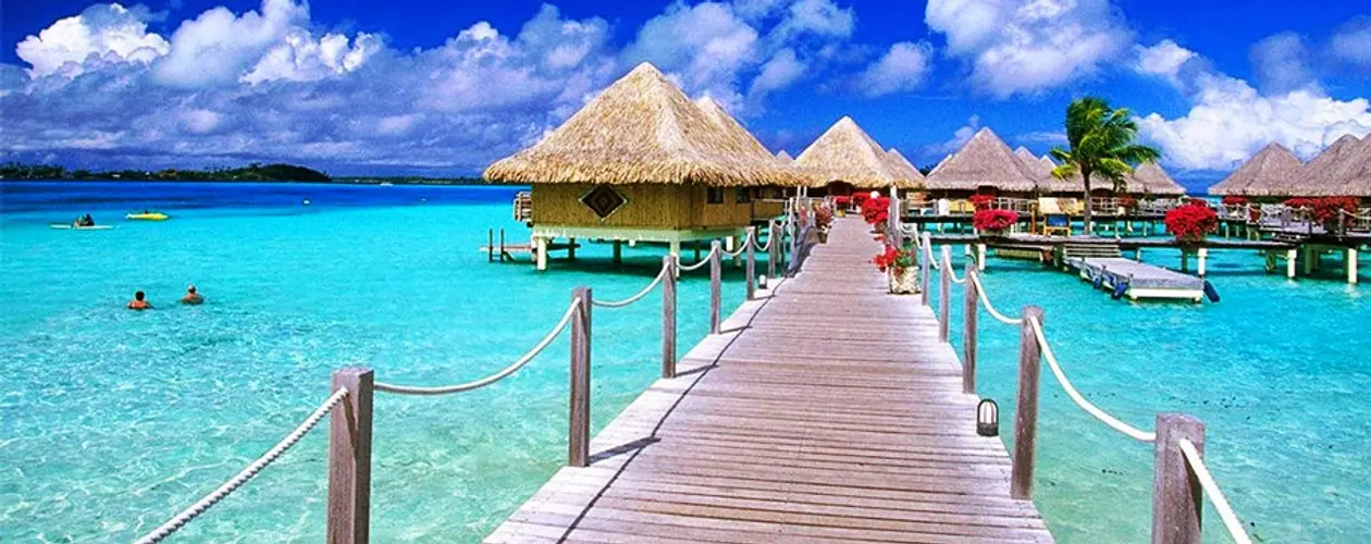 DHT Holidays