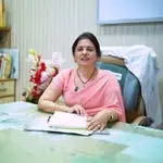 Dr. Neeru Thakral - Gynecologist | Fertility and IVF Specialist in Gurgaon