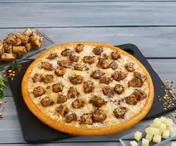 Pepper Barbecue Chicken Pizza