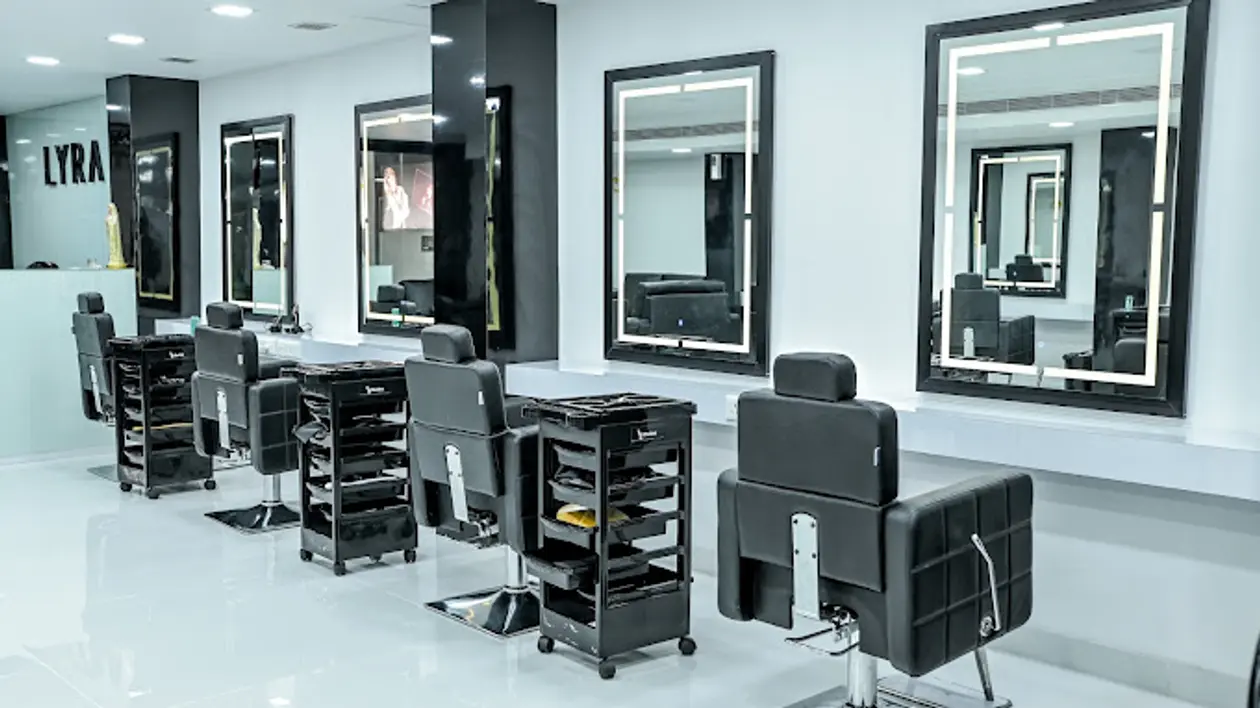 LYRA Salon
