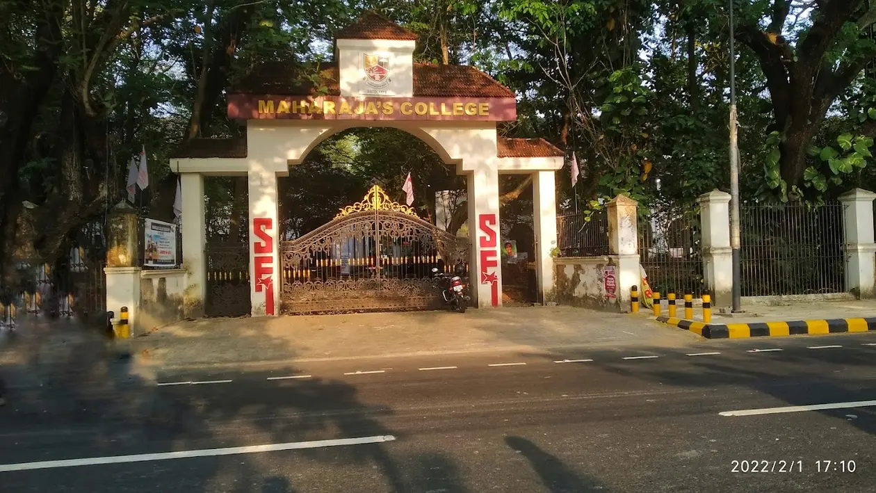 Maharaja's College