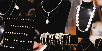 Akuna Pearls
