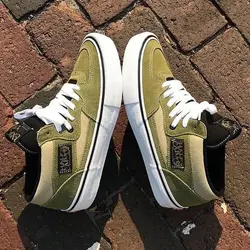 Accel Slim Mid Shoe