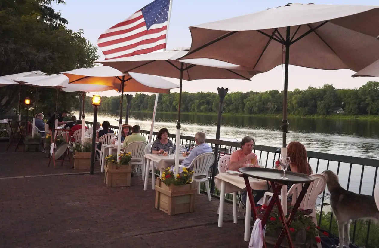 The Landing Restaurant